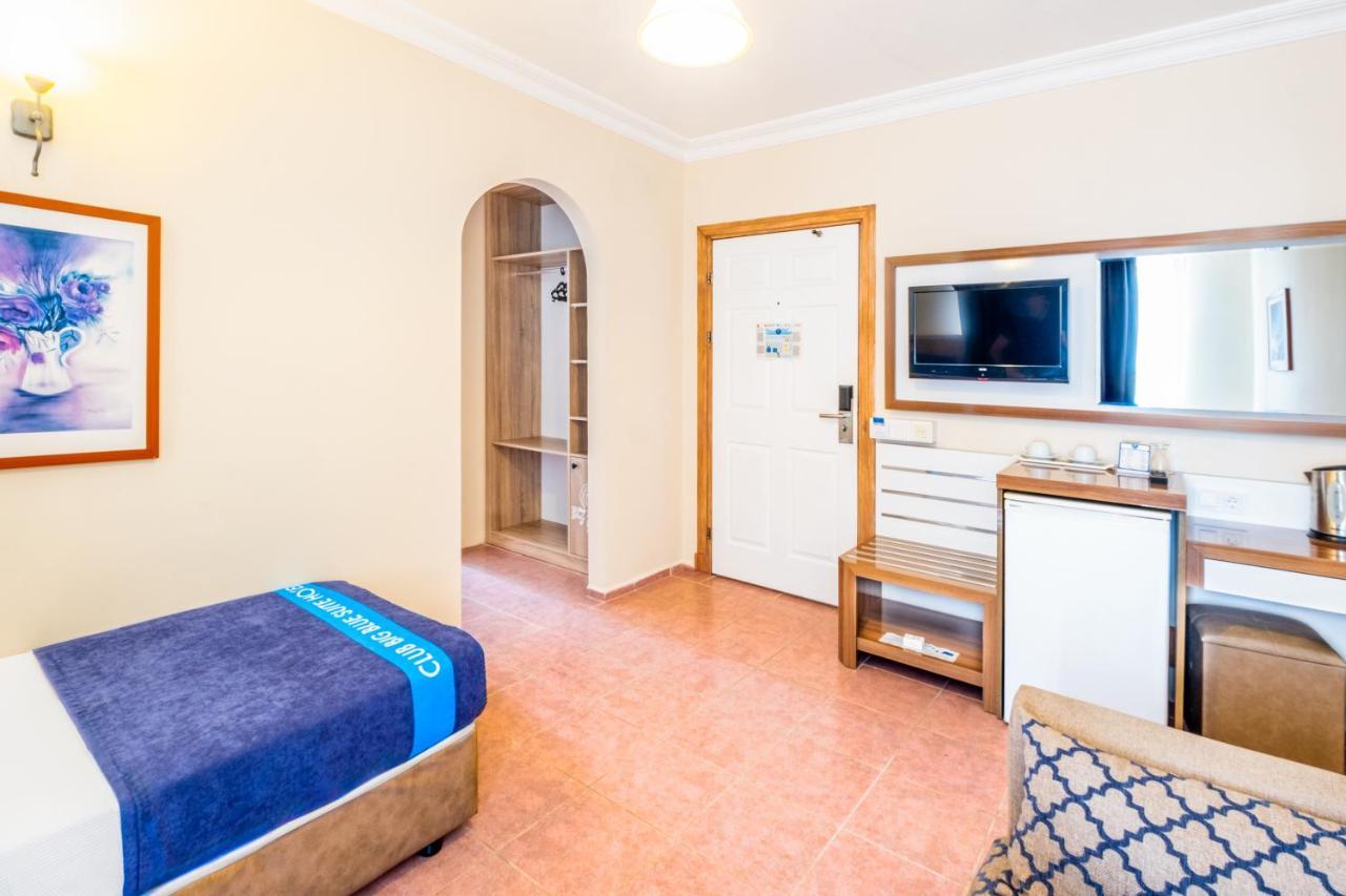Club Big Blue Hotell 4*